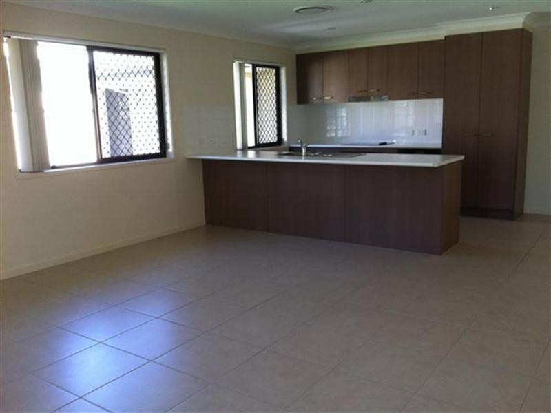 13 Courtney Street, Roma QLD 4455