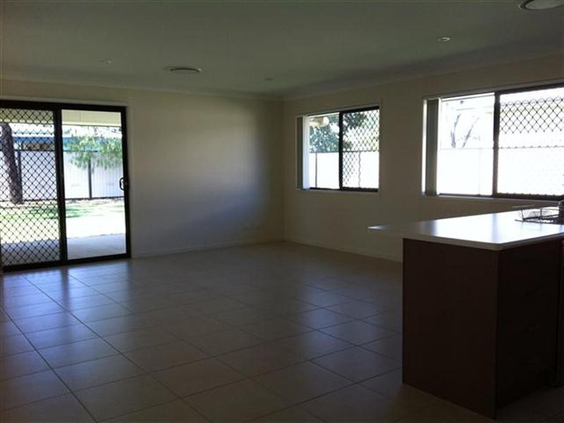 13 Courtney Street, Roma QLD 4455