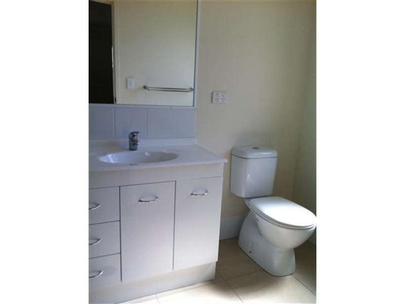 13 Courtney Street, Roma QLD 4455