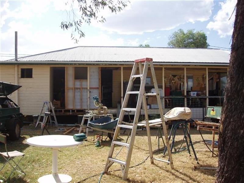 31 Hutton Street, Injune QLD 4454