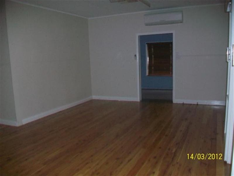 4 Conroy, Roma QLD 4455