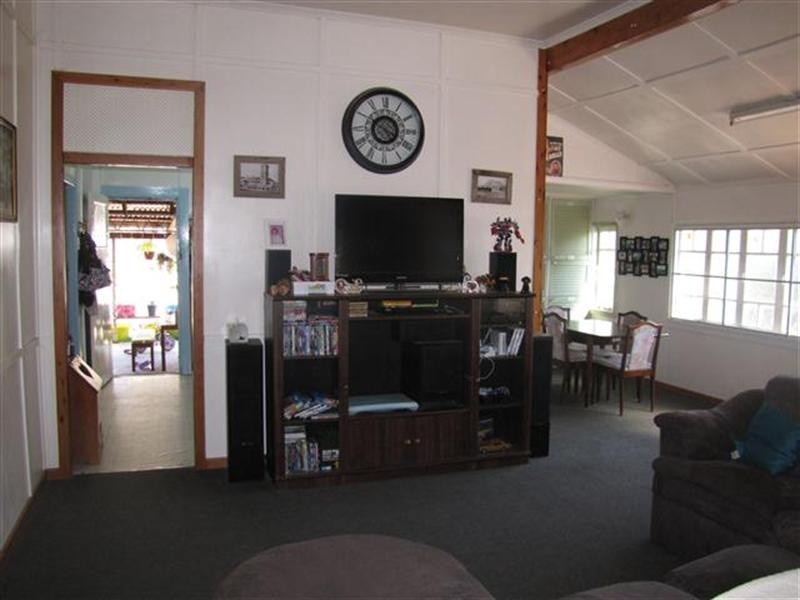 9 Arthur Street, Roma QLD 4455