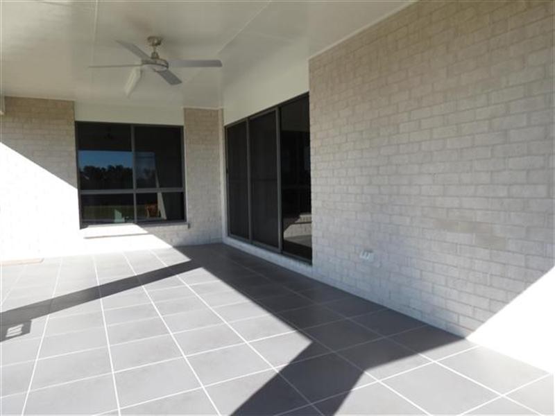 24 Bassett, Roma QLD 4455