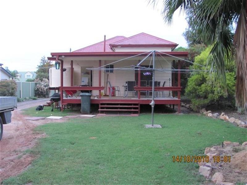 111 Wyndham Street, Roma QLD 4455