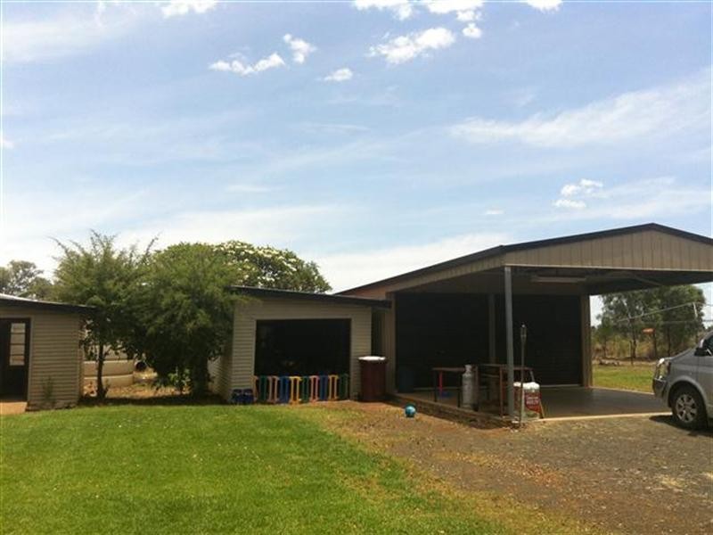 221 Wallumbilla North Road, Wallumbilla North QLD 4428