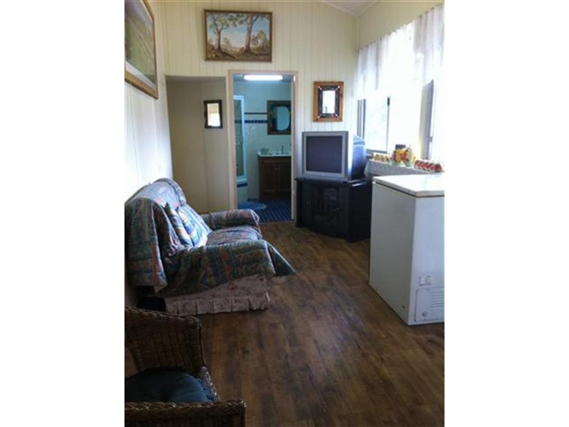 12 Mayne Street, Roma QLD 4455