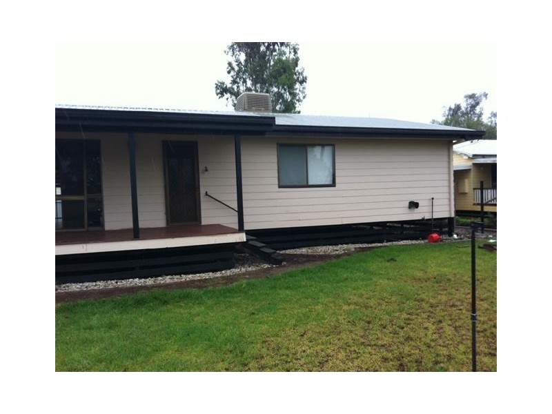 25 Powell, Roma QLD 4455
