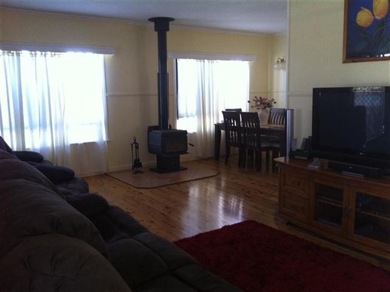 11 Eva Street, Roma QLD 4455