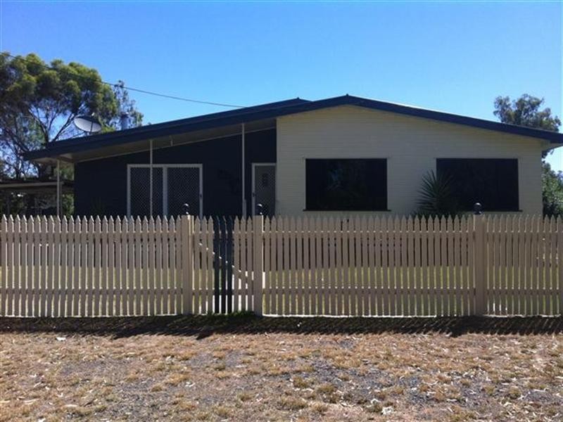 11 Eva Street, Roma QLD 4455