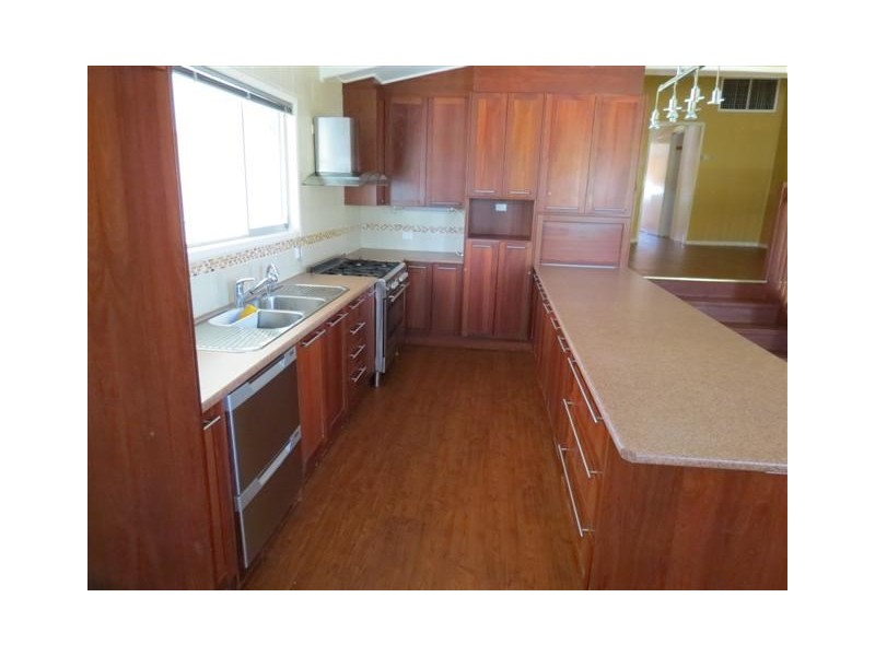 34-38 Edwardes Street, Roma QLD 4455