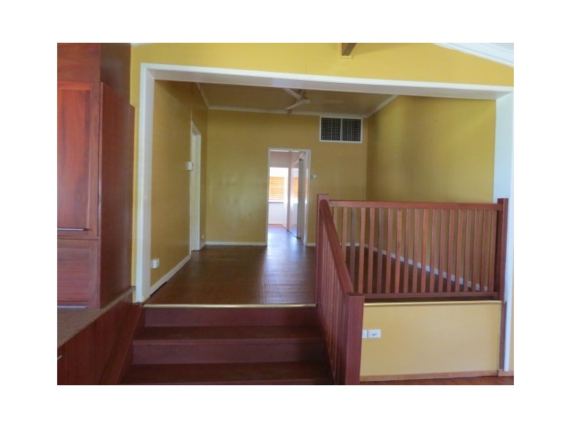 34-38 Edwardes Street, Roma QLD 4455