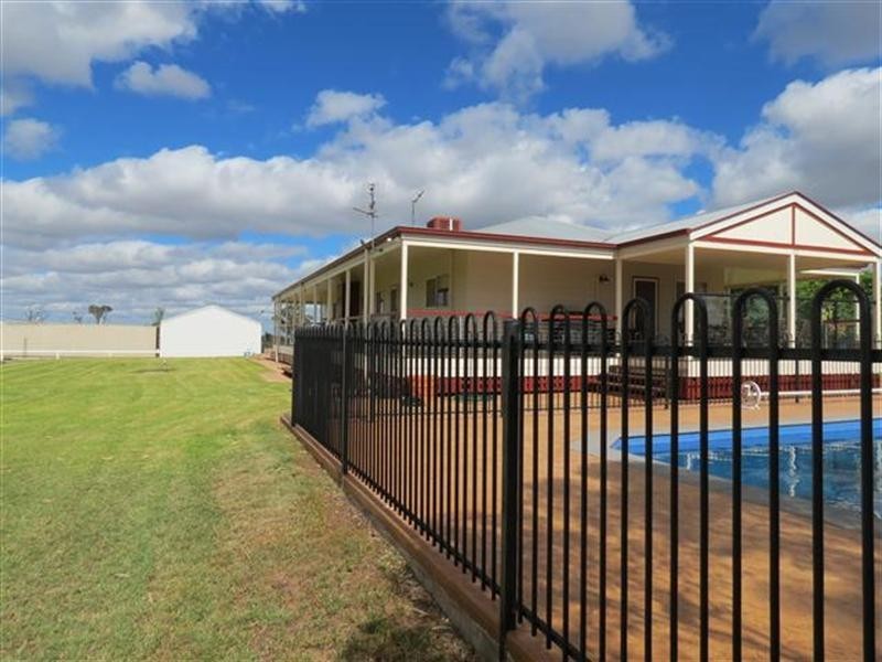 387 EUTHELLA Road, Roma QLD 4455