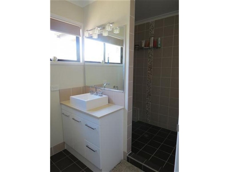 16 Powell Street, Roma QLD 4455