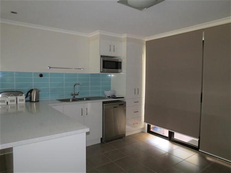 16 Powell Street, Roma QLD 4455