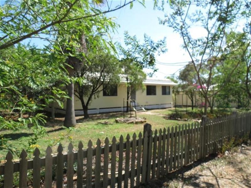 7 Timbury Street, Roma QLD 4455