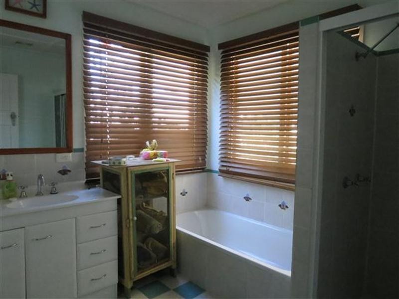 7 Timbury Street, Roma QLD 4455