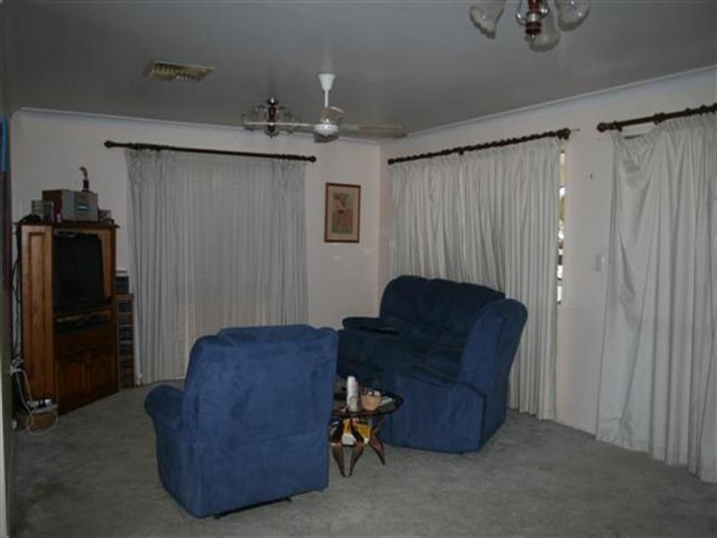 33 Derry Street, Roma QLD 4455