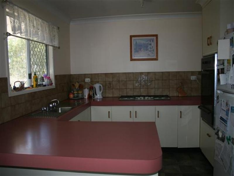 33 Derry Street, Roma QLD 4455