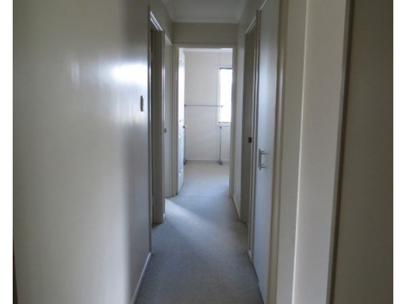 20 Alex Parade, Roma QLD 4455