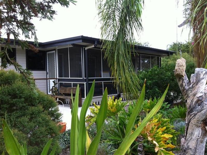 30-32 Saunders Street, Roma QLD 4455