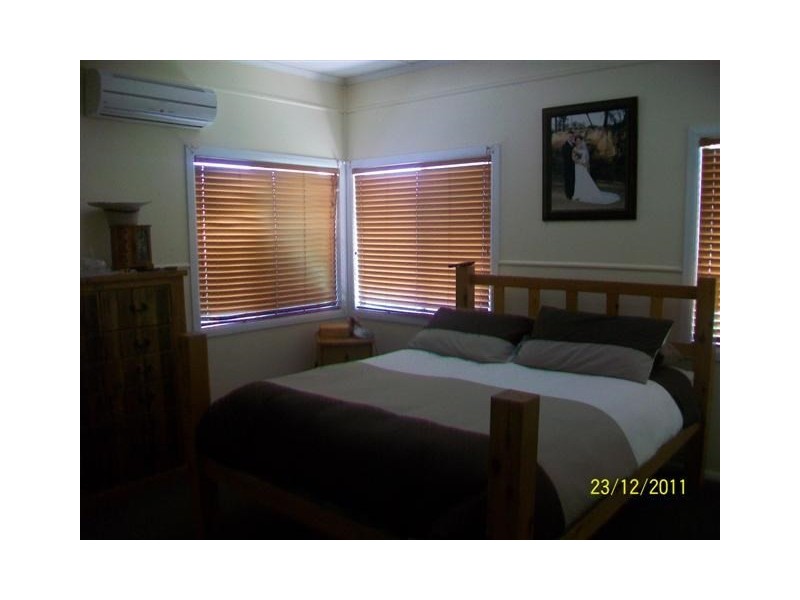 12 Fowles Street, Roma QLD 4455