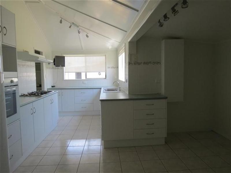 140 Corfe Road, Roma QLD 4455