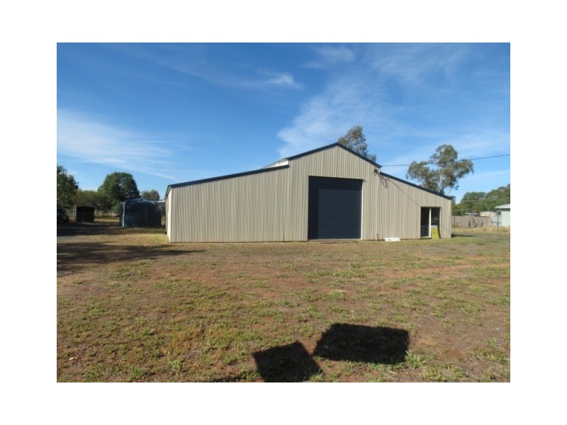 6 Chambers Street, Amby QLD 4462