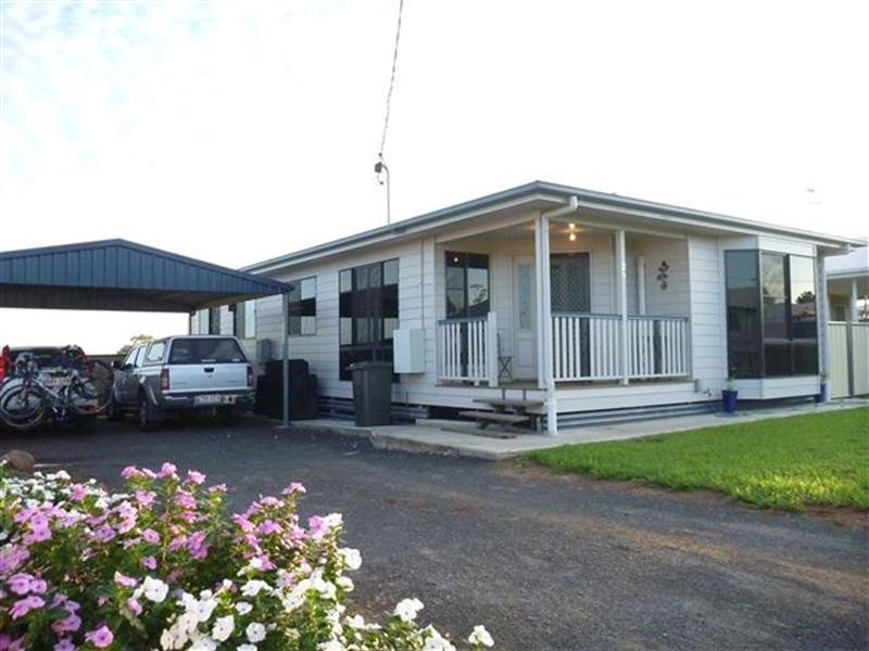 27 Robusta Drive, Roma QLD 4455