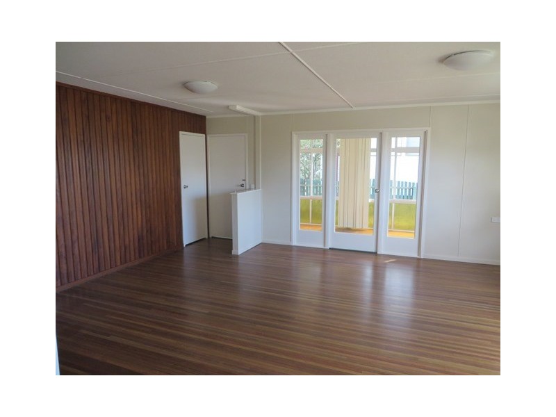 2 Beitz Street, Roma QLD 4455