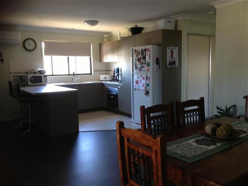 64 Hawthorne Street, Roma QLD 4455