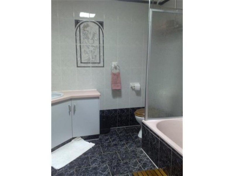 115 Miscamble Street, Roma QLD 4455