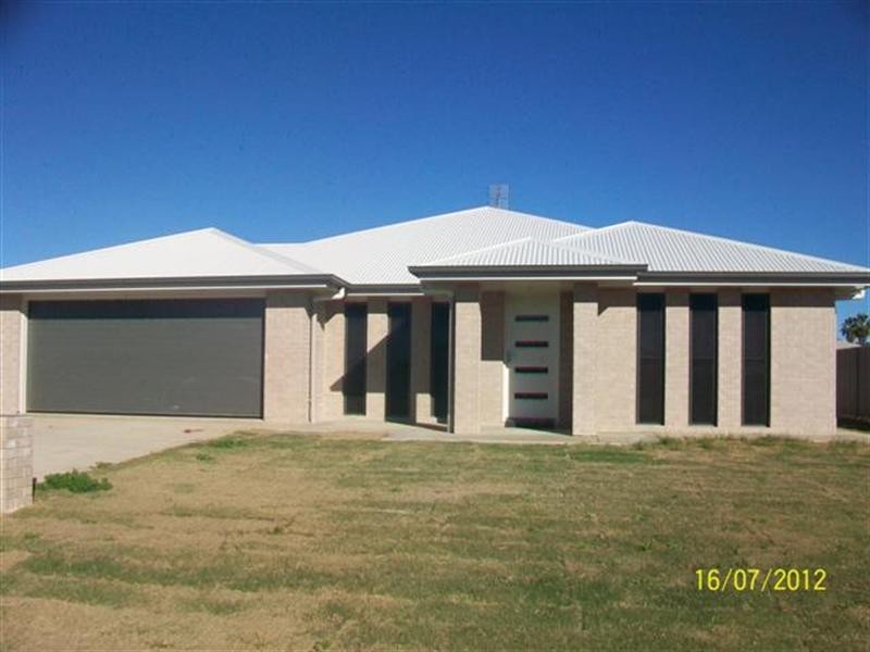 17 Bassett Court, Roma QLD 4455