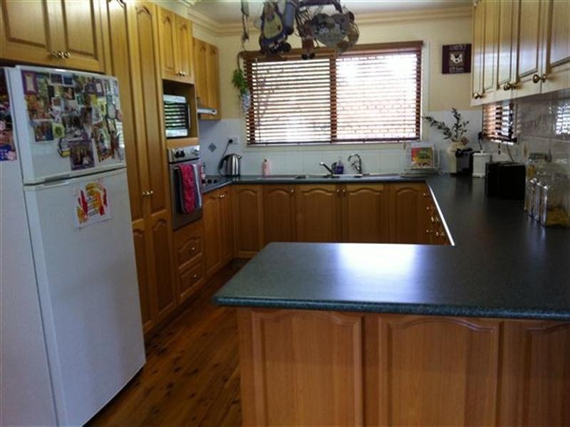 32 Saunders Street, Roma QLD 4455