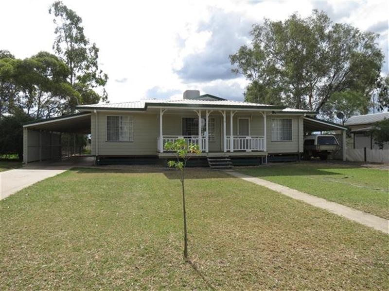 15 Powell Street, Roma QLD 4455