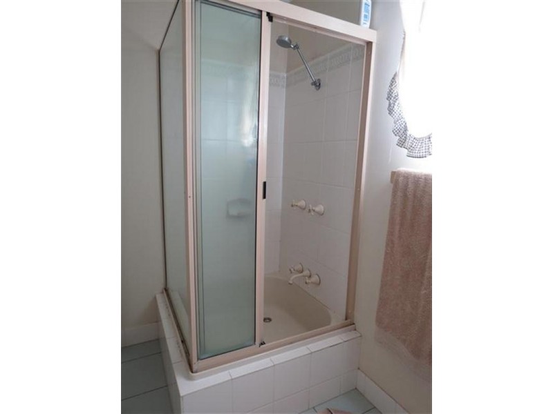 15 Powell Street, Roma QLD 4455