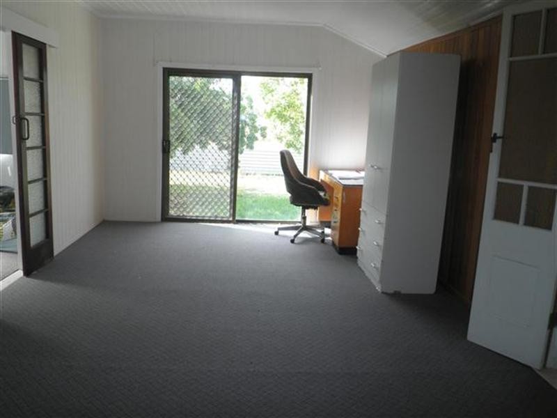 4 South Street, Roma QLD 4455