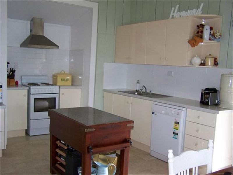 37 William Street, Roma QLD 4455