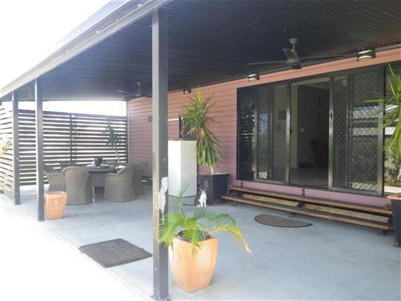 37 Bowen Street, Roma QLD 4455