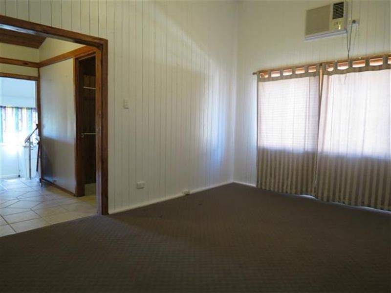 17 Lovell Street, Roma QLD 4455