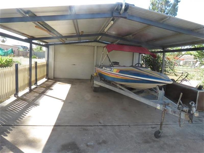 17 Lovell Street, Roma QLD 4455