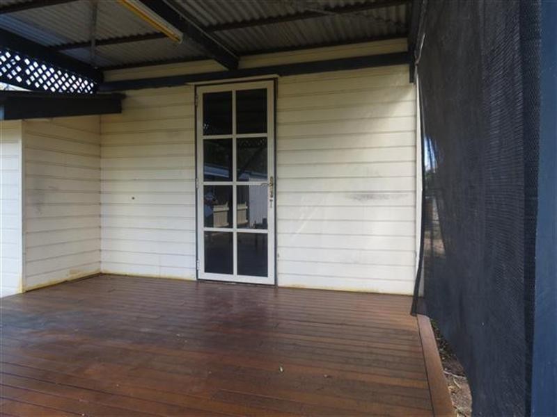 17 Lovell Street, Roma QLD 4455