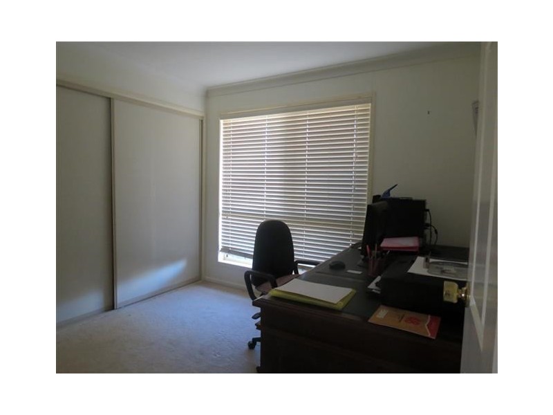 5 Madison Terrace, Roma QLD 4455