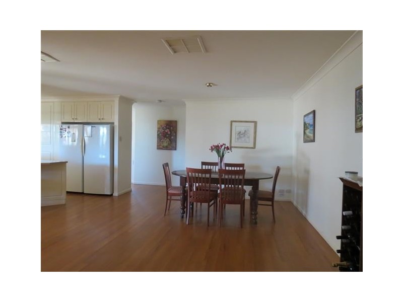 5 Madison Terrace, Roma QLD 4455