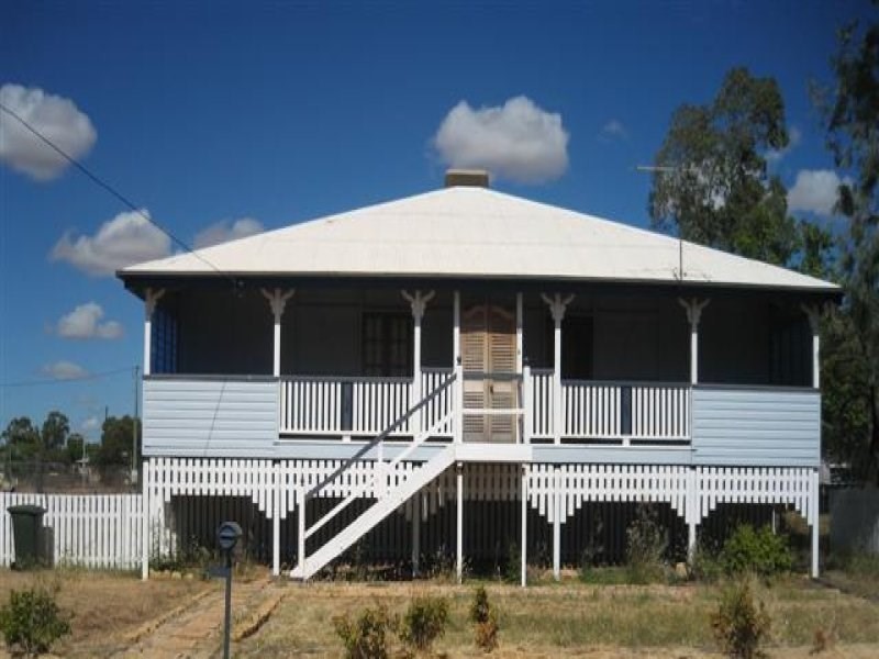 8 Mayne Street, Roma QLD 4455