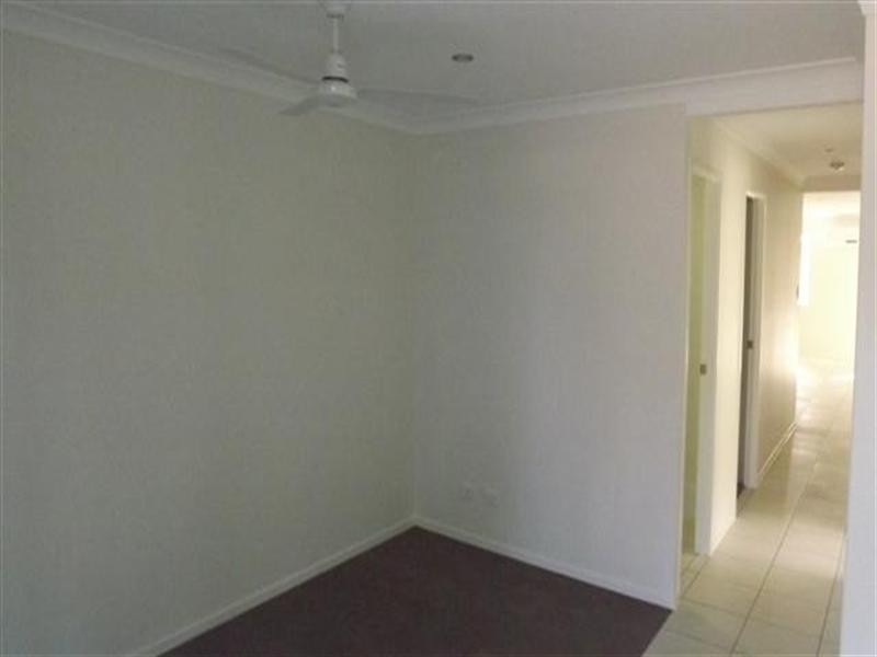 135 Bowen Street, Roma QLD 4455