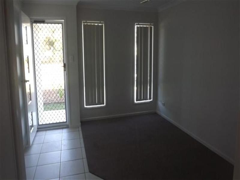 135 Bowen Street, Roma QLD 4455