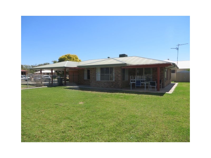 18 Madison Terrace, Roma QLD 4455