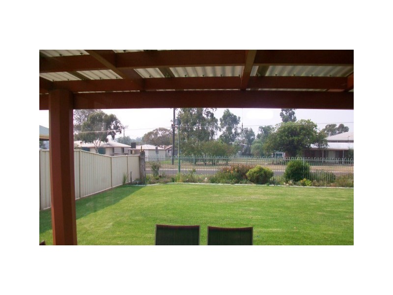 18 Madison Terrace, Roma QLD 4455