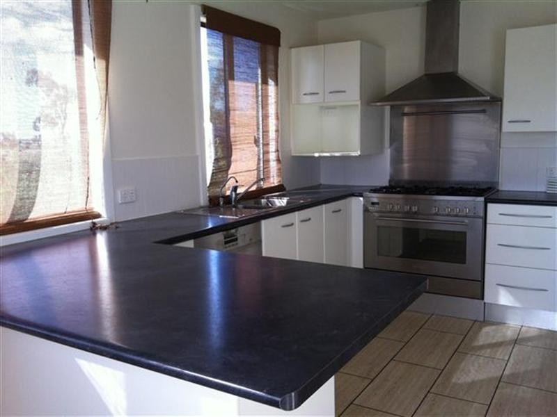 230 Bourne Drive, Roma QLD 4455