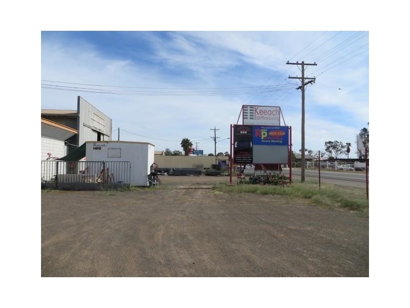 184-186 Raglan Street, Roma QLD 4455